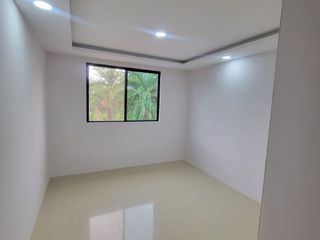 Foto 33 de En alquiler casa remodelada de 4 dormitorios en Ciudad Celeste, Samborondon