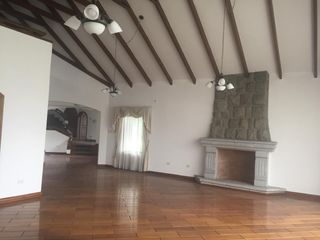 Foto 12 de REnta casa Campo alegre  Monteserrin