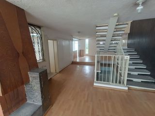 Foto 7 de Rento casa comercial por el Mall Jardín