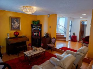 Foto 4 de Arriendo Bonita y Cómoda Casa Urbanización Los Nevados