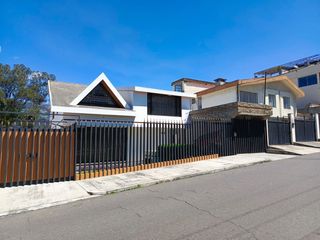 Foto 2 de Arriendo Bonita y Cómoda Casa Urbanización Los Nevados