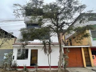 Foto 1 de VENDO CASA MUY BIEN UBICADA DE 7 DORMITORIOS