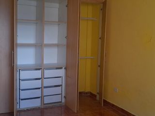 Foto 71 de Venta de casa con 3 departamentos y 4 parqueaderos sector Colegio Einstein