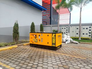 Foto 13 de Alquiler Bodegas en Duran con Seguridad, Trifasica, Parqueo, Montacarga Opcional
