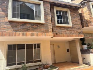 Foto 1 de VENDO CASA CONJUNTO RESIDENCIAL CALEDONIA EN EL BARRIO TERRAZAS EN BUCARAMANGA