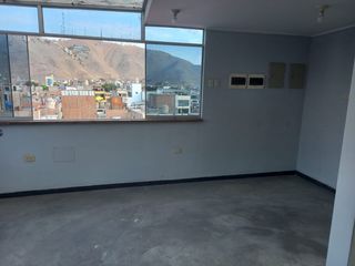 Foto 7 de Venta de Mini-departamento en Urb. Tomás Valle. A 15 min. del Aeropuerto. San Martín de Porres