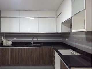Foto 2 de Vendo excelente dpto de 155m2, 3 dorm y 2 cocheras en Chorrillos