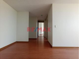 Foto 13 de Venta De Hermoso Departamento Cerca Al Aeropuerto Av. Canta / Av. Faucett.
