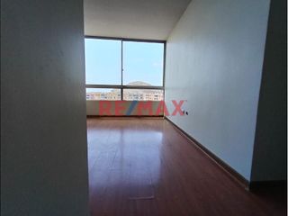 Foto 14 de Venta De Hermoso Departamento Cerca Al Aeropuerto Av. Canta / Av. Faucett.