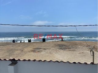 Foto 17 de Venta Casa Frente A Playa Cerro Azul