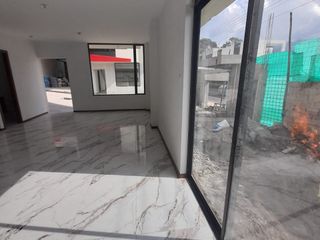 Foto 3 de VENDO CASA NUEVA PONCEANO ALTO, CERCA SUPERMAXI