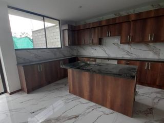 Foto 4 de VENDO CASA NUEVA PONCEANO ALTO, CERCA SUPERMAXI
