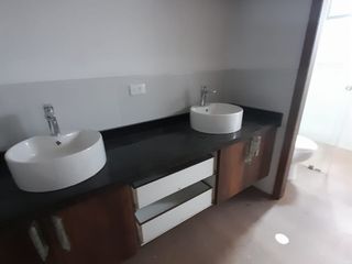 Foto 14 de VENDO CASA NUEVA PONCEANO ALTO, CERCA SUPERMAXI