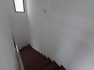 Foto 32 de VENDO CASA NUEVA PONCEANO ALTO, CERCA SUPERMAXI