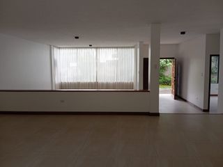 Foto 21 de ARRIENDO CASA CUMBAYA