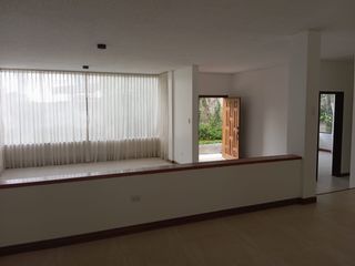 Foto 25 de ARRIENDO CASA CUMBAYA