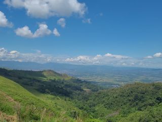 Foto 3 de OPORTUNIDAD ÚNICA CON EXCELENTE VISTA INFINITA Y BELLOS ESPACIOS COMUNES A 5 MINUTOS DEL PUEBLO DE AUCALOMA