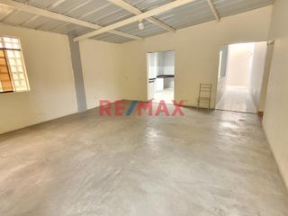 Foto 9 de Venta De Terreno Con Construccion / Campiña De Moche / 150 M2 / $40,000