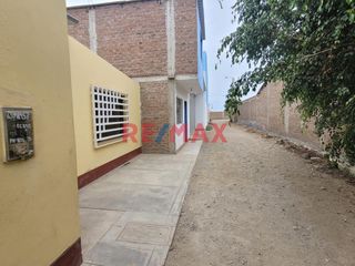 Foto 10 de Venta De Terreno Con Construccion / Campiña De Moche / 150 M2 / $40,000