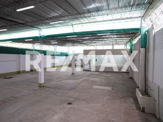 Foto 2 de Alquiler De Local Comercial En Santiago De Surco 1352 M2