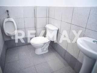 Foto 10 de Alquiler De Local Comercial En Santiago De Surco 1352 M2