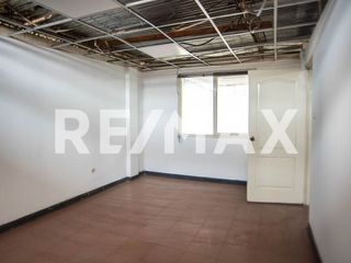 Foto 13 de Alquiler De Local Comercial En Santiago De Surco 1352 M2