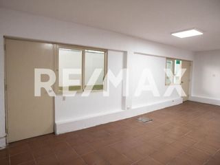 Foto 14 de Alquiler De Local Comercial En Santiago De Surco 1352 M2