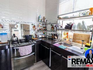 Foto 8 de SE VENDE MUY AMPLIO DEPARTAMENTO DUPLEX EN LA VICTORIA