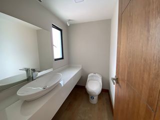 Foto 8 de Casa de venta en Puembo, por estrenar, conjunto cerrado con seguridad 24/7, a 5 minutos del Arupo Market, Juan Valdez.