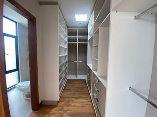 Foto 12 de Venta de casa en Puembo, conjunto cerrado con seguridad 24/7, fácil acceso hacia la Ruta Viva.