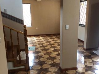 Foto 10 de Casas de Venta en Cuenca Casas Comerciales