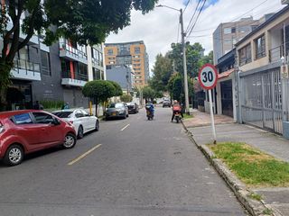 Foto 42 de Vende Casa Lote de 240 M2 en Santa Bárbara