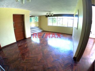 Foto 4 de VENDO AMPLIO DEPARTAMENTO FRENTE AL PARQUE- PUEBLO LIBRE