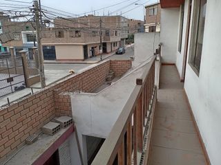 Foto 8 de Casa En Venta En El Distrito De Comas