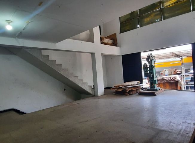 place photo 34