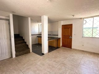 Foto 3 de CASA DE VENTA, 3 DORMITORIOS, CUARTO DE ESTUDIO O MUSICA, SECTOR LA MAGDALENA