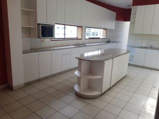 Foto 10 de VENDO DPTO DUPLEX  770MTS CON 5 ESTACIONAMIENTOS