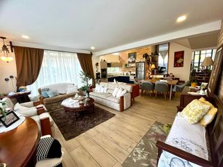 Foto 2 de En Venta Casa Rentera en Azogues en la Avenida 16 de Abril