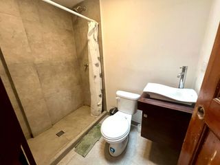 Foto 13 de En Venta Casa Rentera en Azogues en la Avenida 16 de Abril