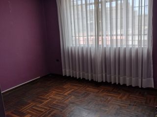 Foto 1 de Casa En Venta Para Vivienda O Negocio En Plena Avenida El Sol - Rimac