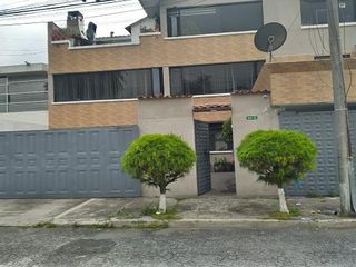 Foto 1 de SE VENDE DEPARTAMENTO CON SUITE INDEPENDIENTE, SECTOR PLAZA DE TOROS, NORTE DE QUITO, PICHINCHA, ECUADOR