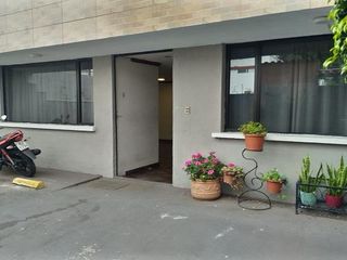 Foto 2 de SE VENDE DEPARTAMENTO CON SUITE INDEPENDIENTE, SECTOR PLAZA DE TOROS, NORTE DE QUITO, PICHINCHA, ECUADOR