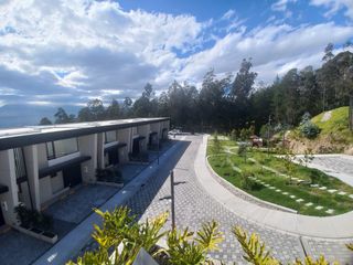 Foto 36 de VENTA CASA A ESTRENAR SECTOR  NAYON A 7 MINUTOS DE CUMBAYA