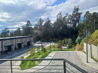 Foto 33 de VENTA CASA A ESTRENAR SECTOR  NAYON A 7 MINUTOS DE CUMBAYA