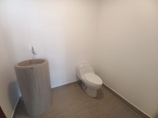Foto 32 de VENTA CASA A ESTRENAR SECTOR  NAYON A 7 MINUTOS DE CUMBAYA