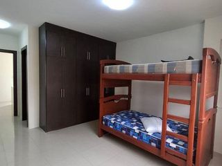 Foto 9 de CASA COMPLETAMENTE AMOBLADA EN ALQUILER