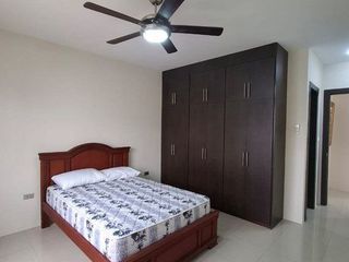 Foto 21 de CASA COMPLETAMENTE AMOBLADA EN ALQUILER