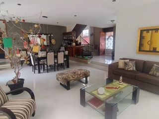 Foto 11 de AMPLIA CASA EN VENTA O ALQUILER LOMA BLANCA - PIURA