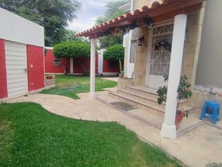Foto 2 de AMPLIA CASA EN VENTA O ALQUILER LOMA BLANCA - PIURA