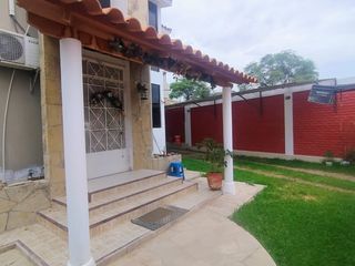 Foto 4 de AMPLIA CASA EN VENTA O ALQUILER LOMA BLANCA - PIURA